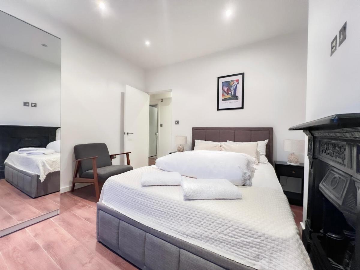 לונדון Prime Location Camden Luxury Apt Sleeps 6 מראה חיצוני תמונה